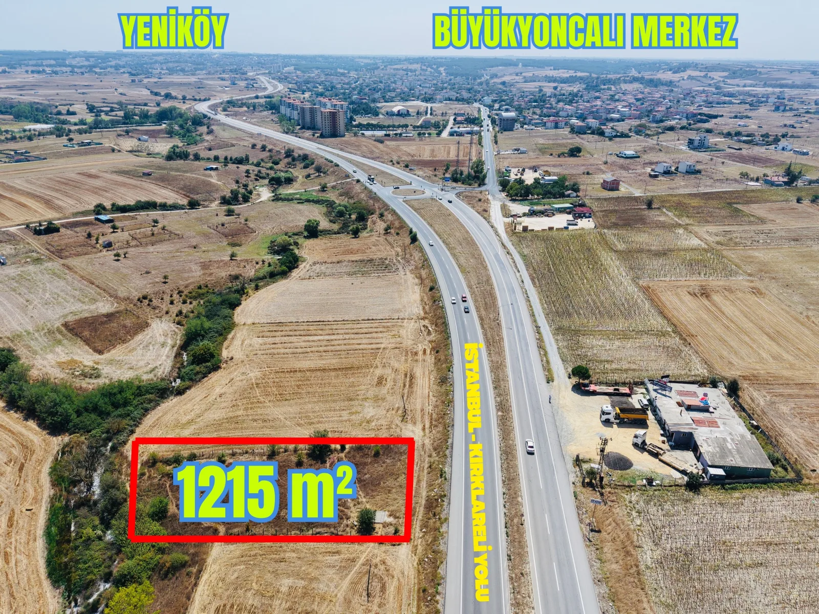 ÇEVRE YOLUNA CEPHE EMSALSİZ ARSA
